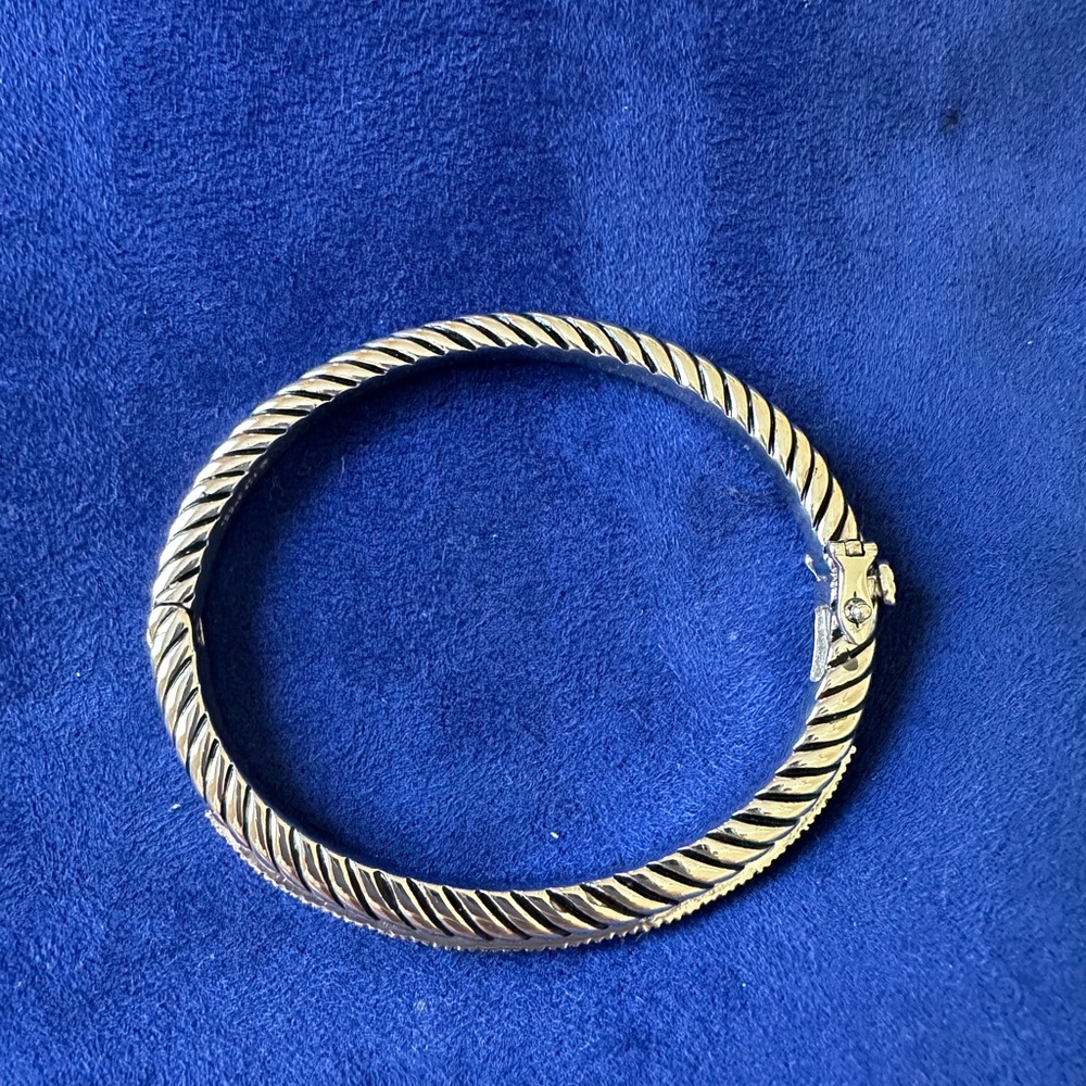 Sterling silver plated and diamond bangle bracelet - Picture 2 of 4